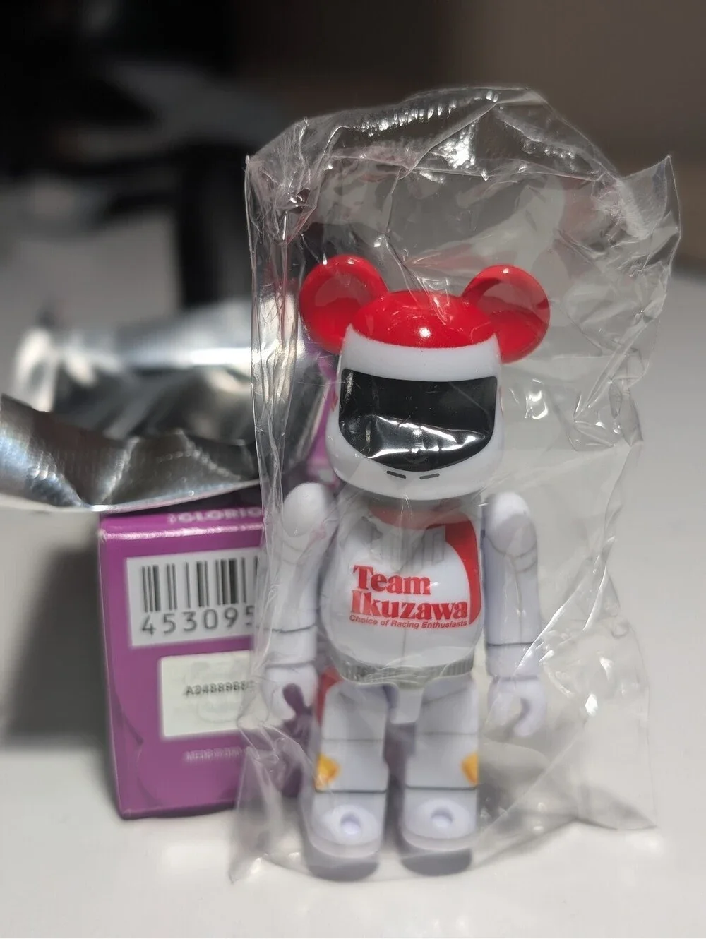 Medicom Bearbrick Series 50 Secret Team Ikuzawa